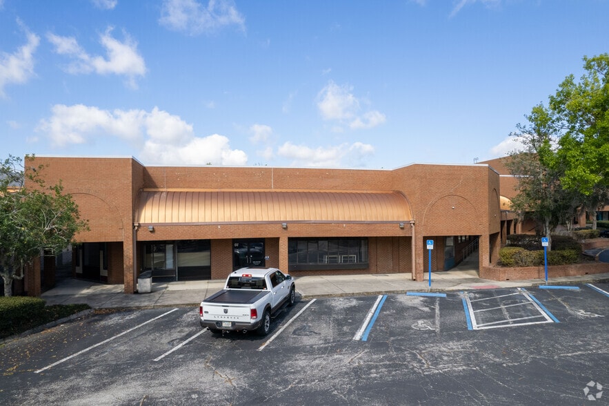 More Photos Of 6711 W Newberry Rd, Gainesville Department Store For Sale