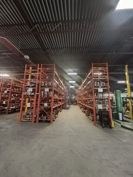 More Photos Of 1019 Adelaide St S, London Warehouse For Sale