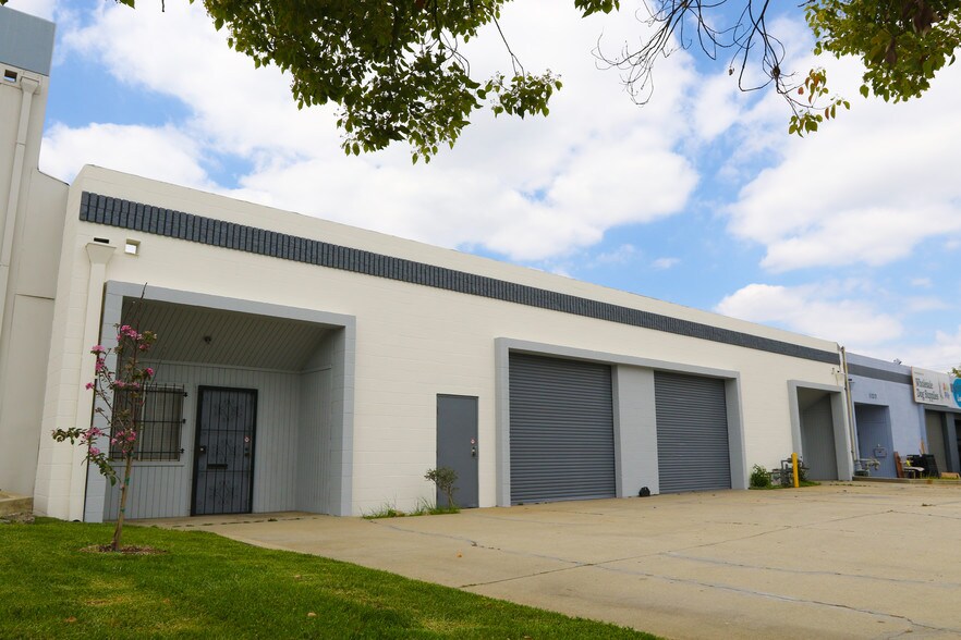 More Photos Of 11025 Shoemaker Ave, Santa Fe Springs Warehouse For Lease