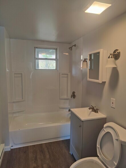 More Photos Of 1027 Cochran Mill Rd, Jefferson Hills Apartments For Sale