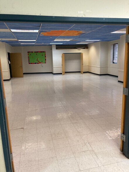 More Photos Of 1148-1150 Springfield Ave, Irvington Medical For Lease