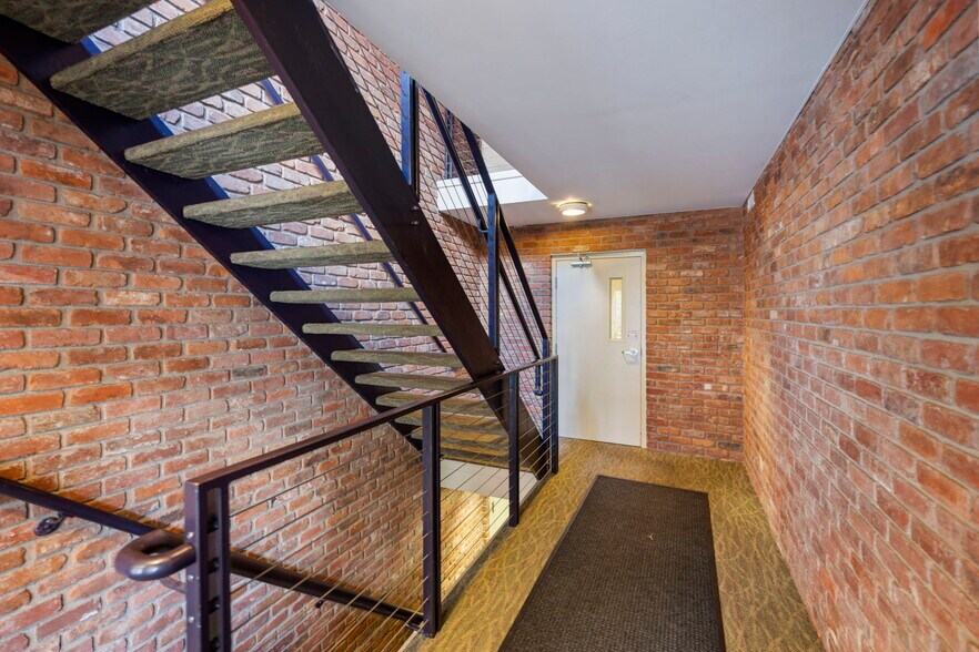 More Photos Of 2181 Victory Pky, Cincinnati Office Residential For Sale