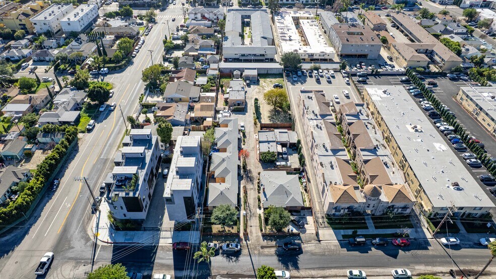 More Photos Of 11414 Calvert St, North Hollywood Land For Sale