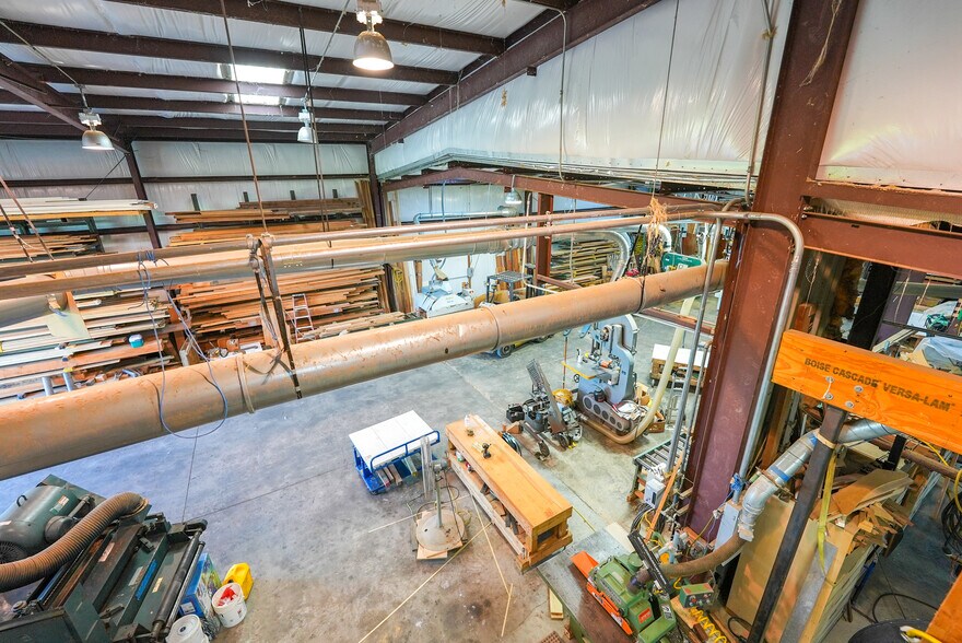 More Photos Of 7800 County Road 24, Fairhope Showroom For Sale