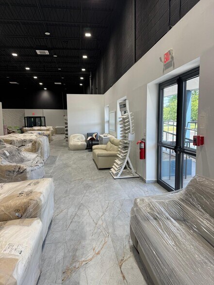 More Photos Of 246-248 Pegasus Ave, Northvale Warehouse For Sale