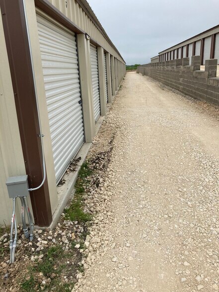 More Photos Of 4017 Interstate 10, Seguin Self Storage For Sale