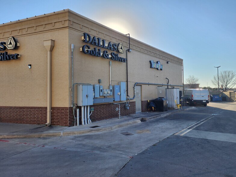 More Photos Of 2620 W I-20, Grand Prairie General Retail For Sale