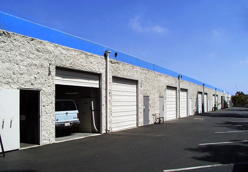 More Photos Of 501-527 Superior Ave, Newport Beach Light Manufacturing For Lease