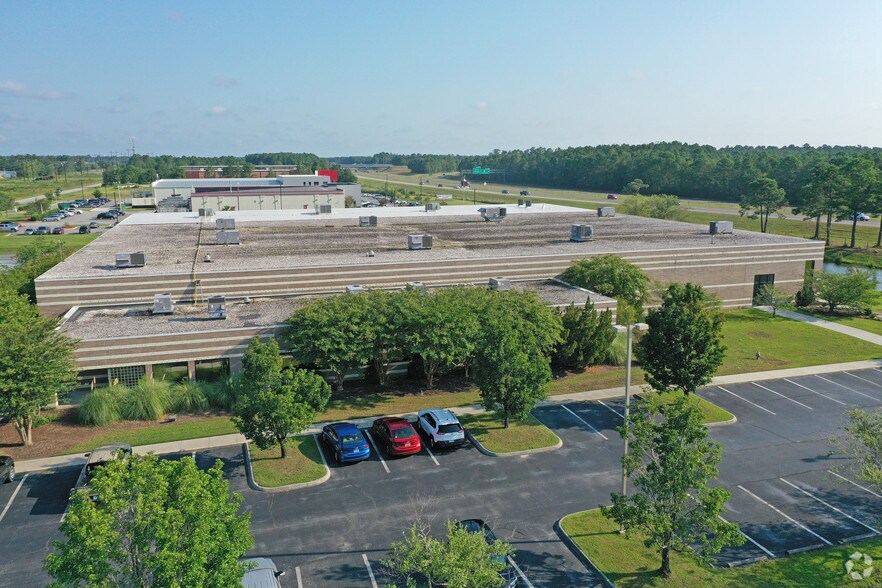 More Photos Of 3200 Corporate Dr, Wilmington Light Manufacturing For Lease