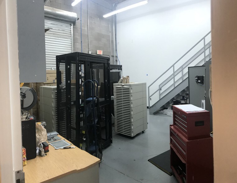 More Photos Of 4450 E McLellan Rd, Mesa Light Distribution For Lease