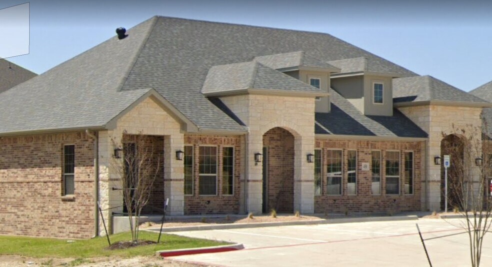 Primary Photo Of 450 Hawkins Run, Midlothian Medical For Sale