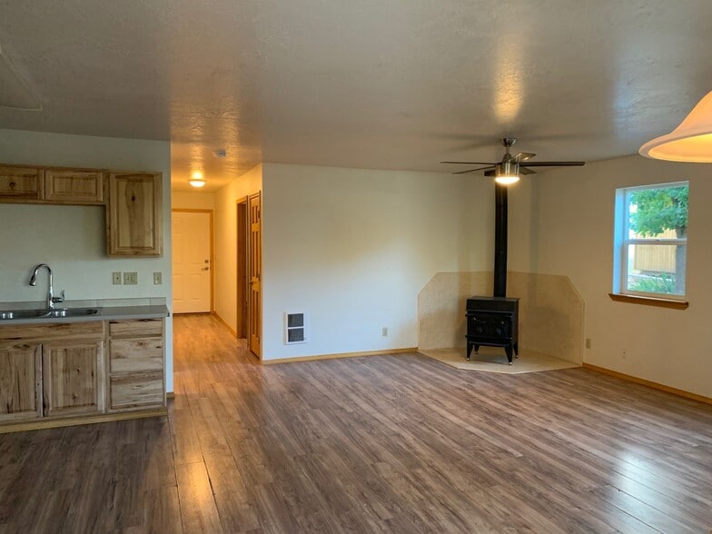 More Photos Of 22001 Sweet Ola Hwy, Ola Restaurant For Sale