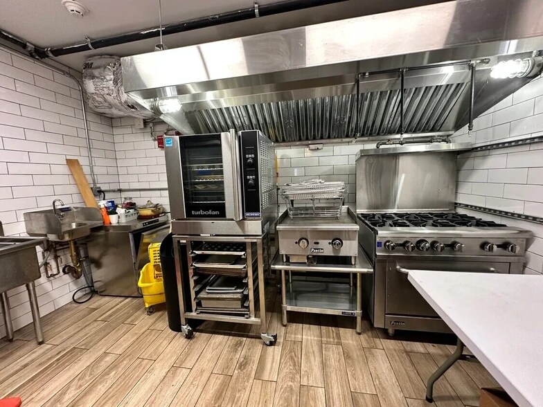 More Photos Of 265 Water St, New York Apartments For Sale