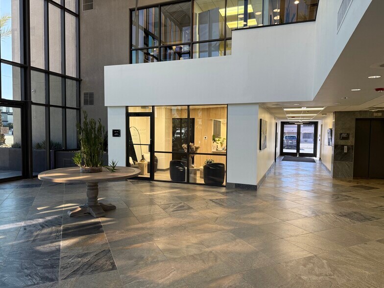 More Photos Of 4602 N 16th St, Phoenix Medical For Lease