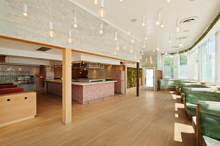 More Photos Of 8768 W Sunset Blvd, West Hollywood General Retail For Sale