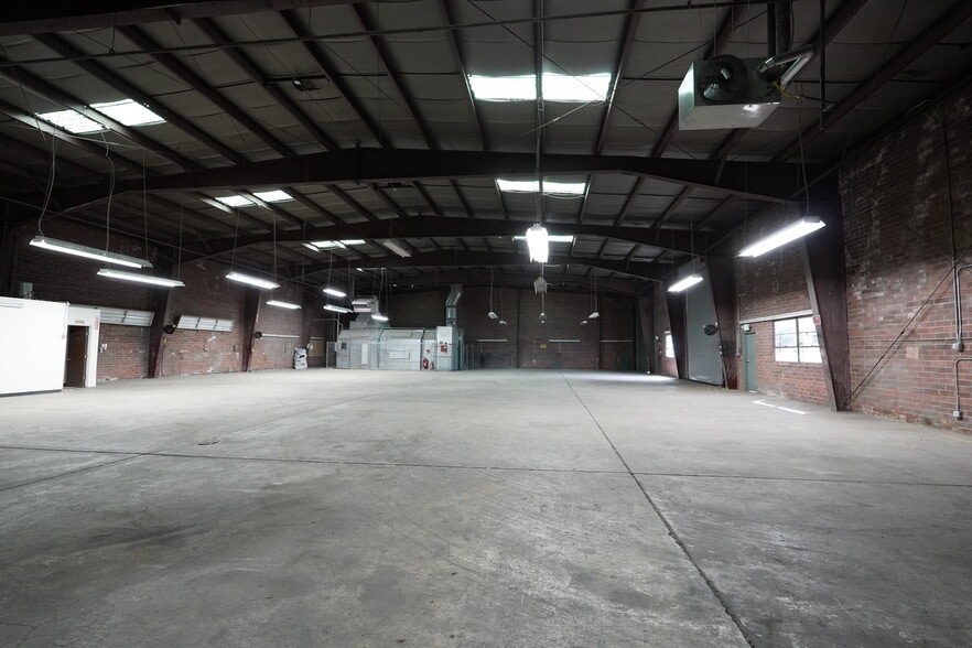 More Photos Of 590 Sunshine Ln, Reno Service For Lease