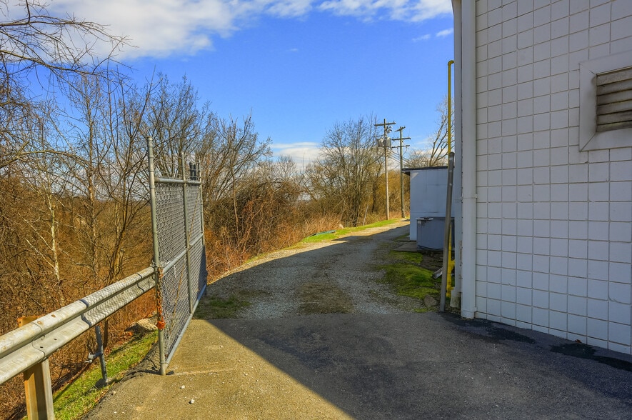 More Photos Of 144-148 Pennsylvania Ave, Charleroi Food Processing For Sale