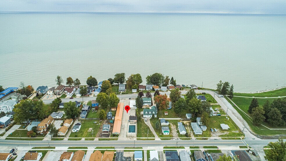 More Photos Of 5169 Lake Rd E, Geneva Hotel For Sale