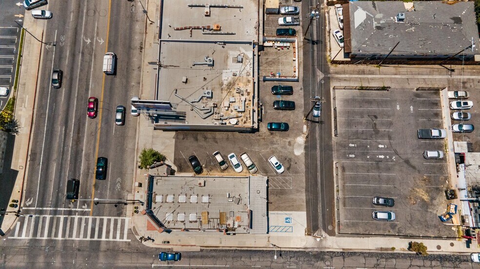 More Photos Of 22001 Sherman Way, Canoga Park Freestanding For Lease