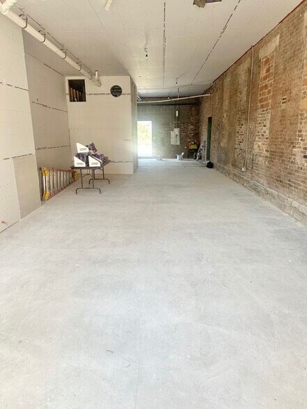 More Photos Of 105 Parsons Ave, Columbus Storefront Retail Office For Lease