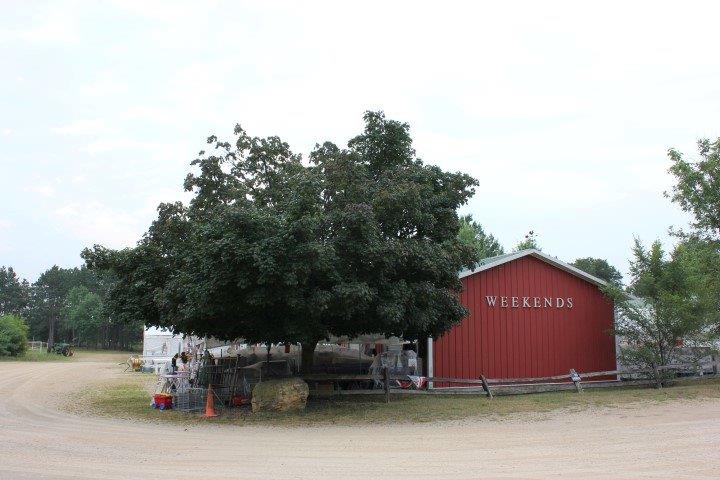 More Photos Of 23080 Waller Rd, Fulton Garden Center For Sale