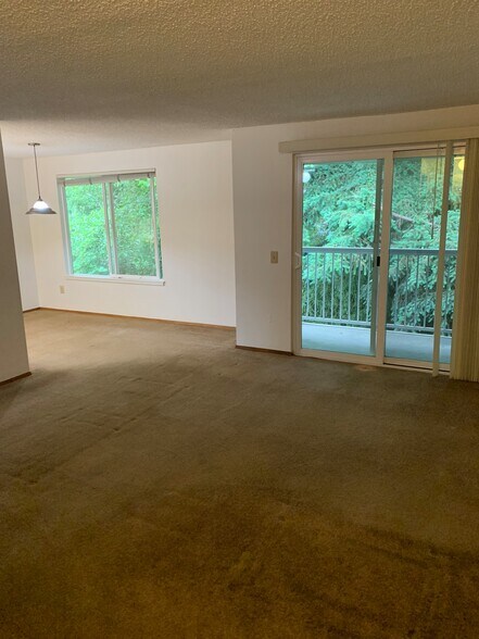 More Photos Of 19837 25th Ave NE, Shoreline Apartments For Sale