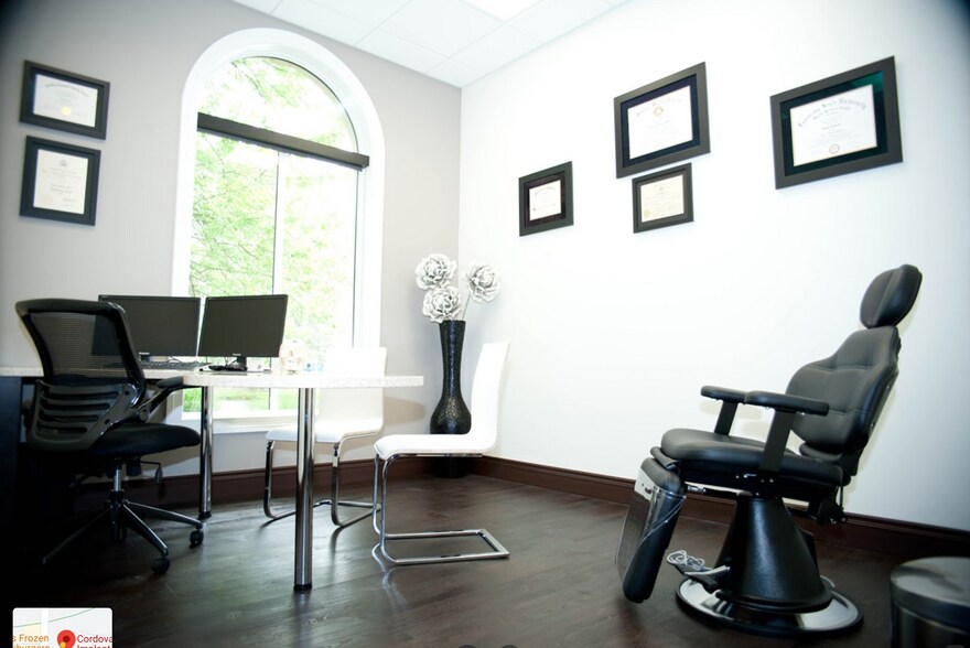 More Photos Of 915 Willow Tree Cir, Cordova Medical For Sale