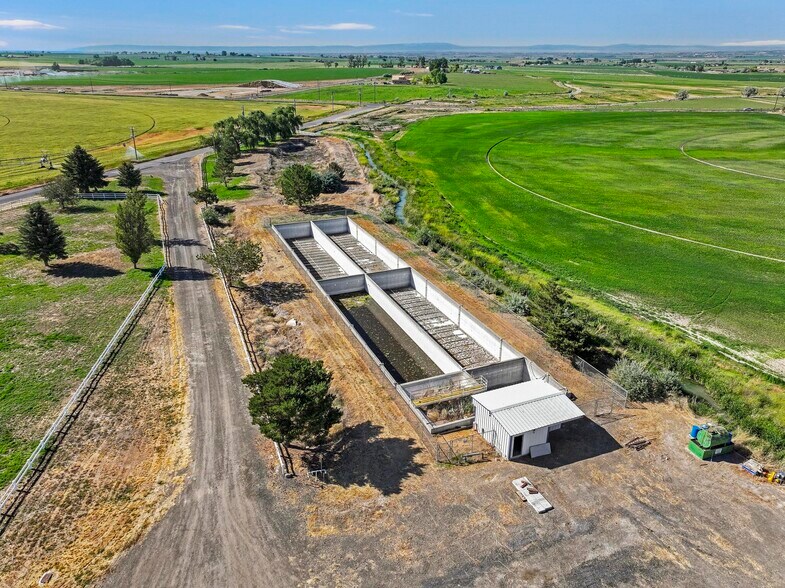 More Photos Of 4074 N 2000 E, Filer Warehouse For Sale