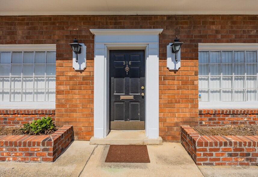 More Photos Of 316 S Eugene St, Greensboro Office For Sale