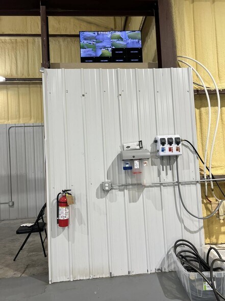 More Photos Of 8511 S Regency Dr, Tulsa Manufacturing For Lease