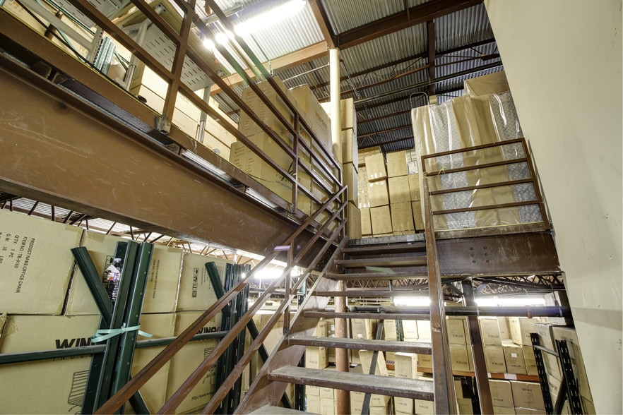 More Photos Of 3226 Hillcroft St, Houston Freestanding For Sale