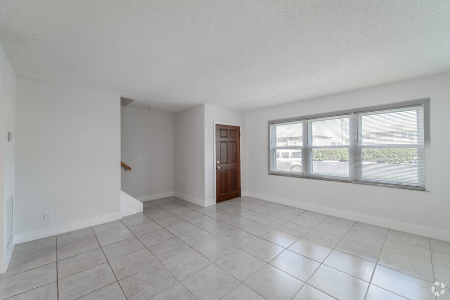 More Photos Of 311-357 Gulfstream Rd, Dania Apartments For Sale