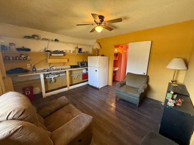 More Photos Of 27753 S Welling Rd, Welling Apartments For Sale