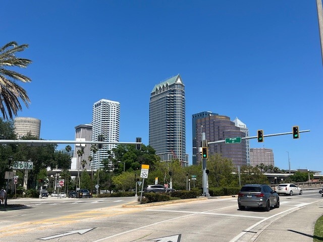 More Photos Of 142 W Platt St, Tampa Office Residential For Lease