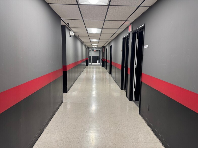 More Photos Of 7700 E 38th St, Tulsa Manufacturing For Sale