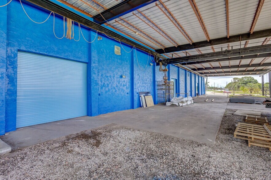 More Photos Of 7030 N Haverhill Rd, Riviera Beach Warehouse For Sale