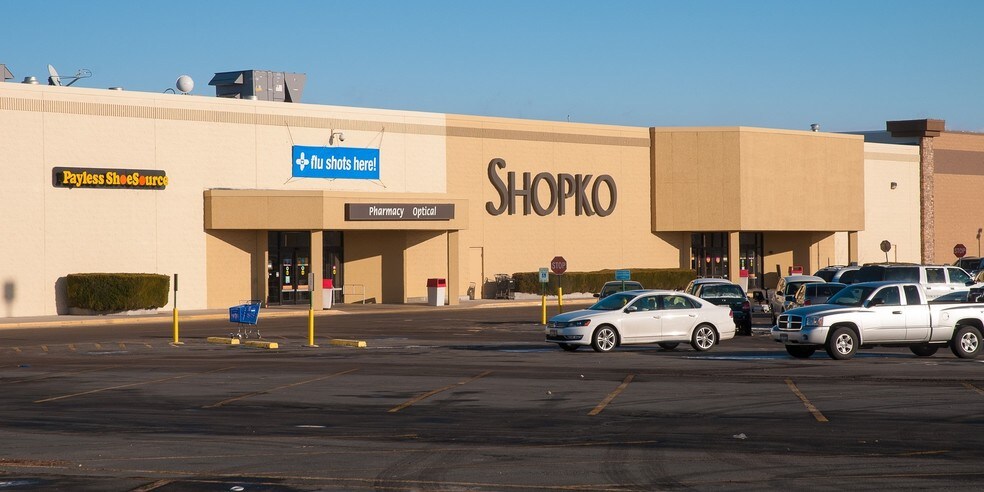 Primary Photo Of 2100 Caldwell Blvd, Nampa Department Store For Lease
