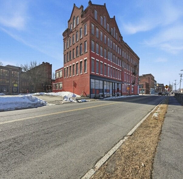 More Photos Of 345-363 Dwight St, Holyoke Manufacturing For Sale