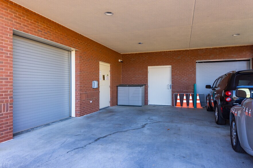 More Photos Of 10431 Wallace Alley St, Kingsport Office For Sale