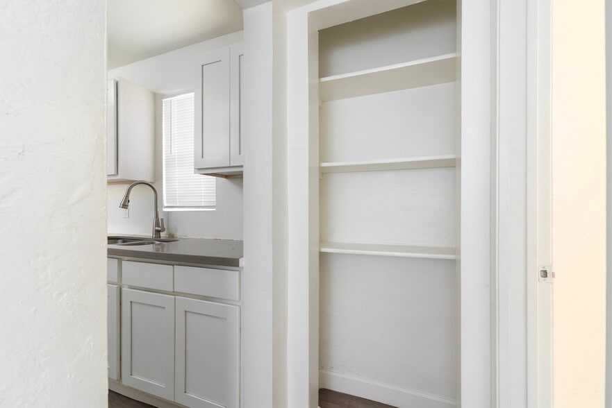 More Photos Of 2142 E Taylor St, Phoenix Multifamily For Sale