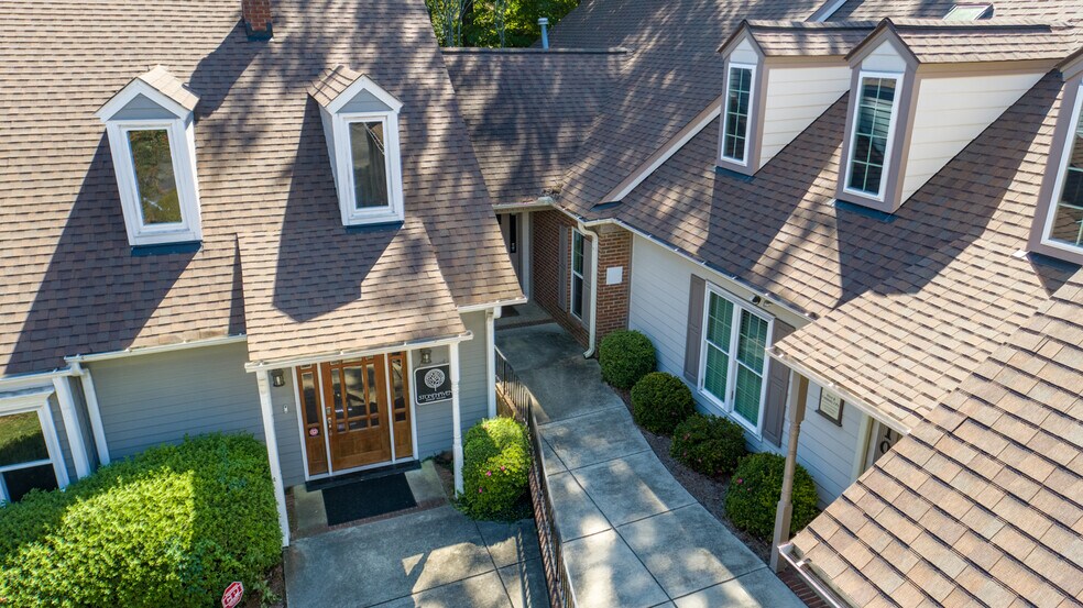 More Photos Of 106 Brady Ct, Cary Medical For Sale