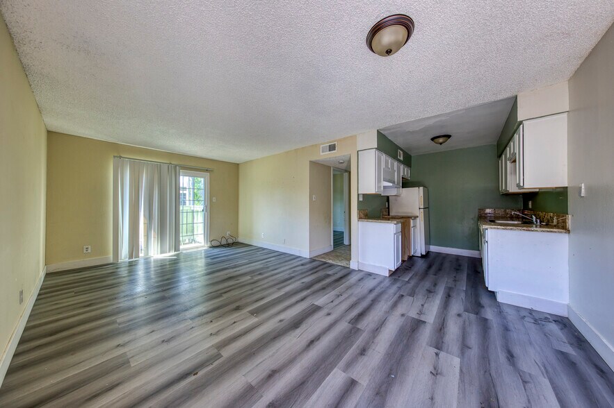 More Photos Of 6267 Martin Luther King Jr Blvd, Sacramento Apartments For Sale