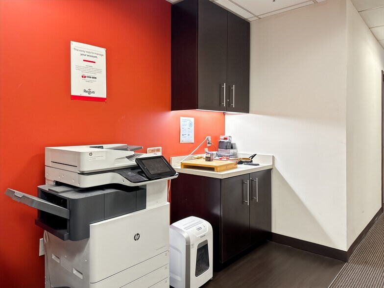 More Photos Of 3 Bethesda Metro Center, Bethesda Coworking Space