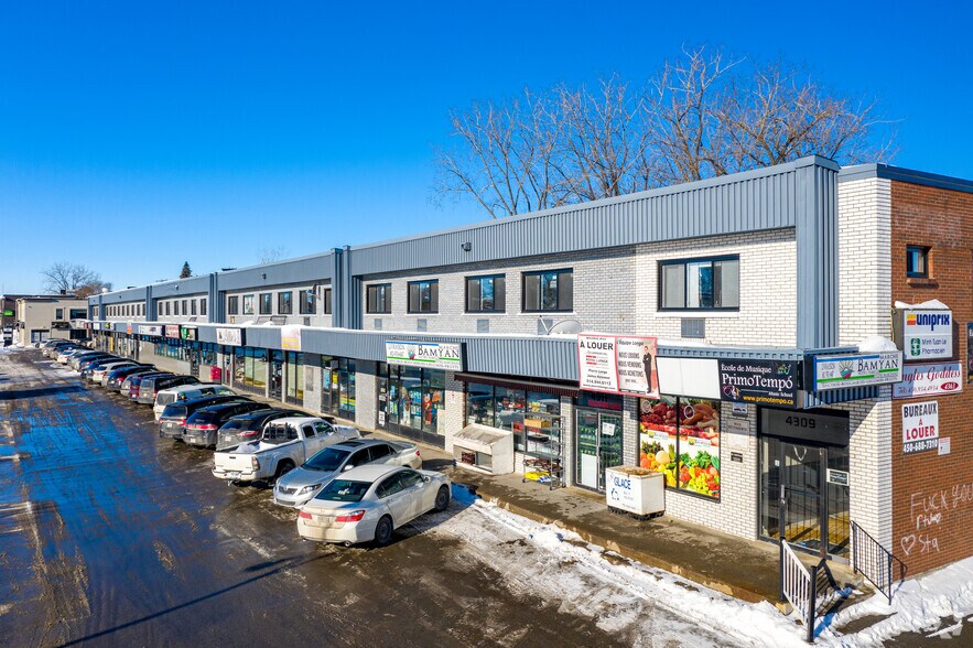 Primary Photo Of 4309-4367 Boul Notre-Dame, Laval Storefront For Lease