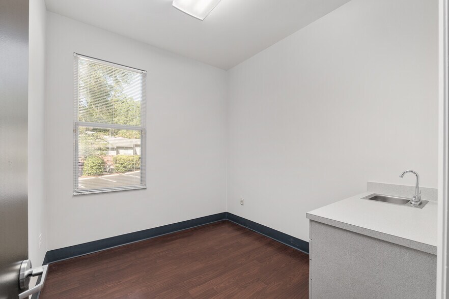 More Photos Of 1014 NW 57th St, Gainesville Medical For Lease