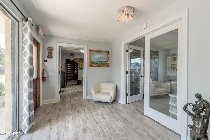 More Photos Of 305 N US Highway 1, Ormond Beach Auto Dealership For Sale