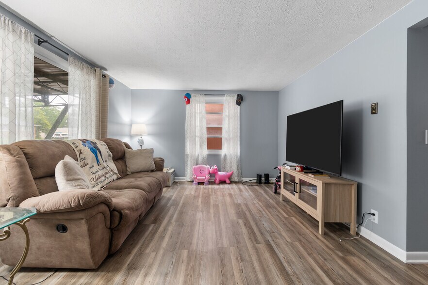 More Photos Of 2017 Fulton Rd, Canton Multifamily For Sale