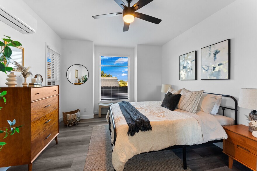More Photos Of 832 Desty St, San Diego Apartments For Sale