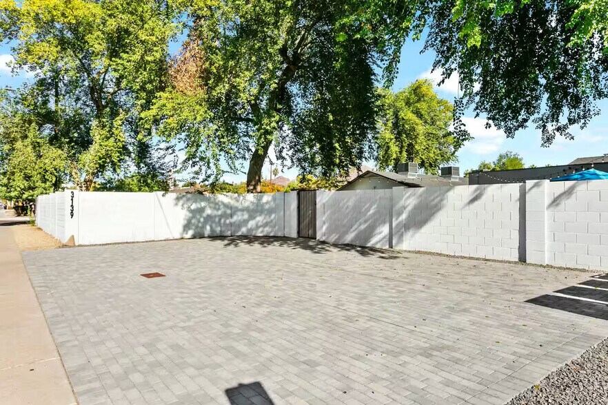 More Photos Of 3139 N 40th St, Phoenix Apartments For Sale