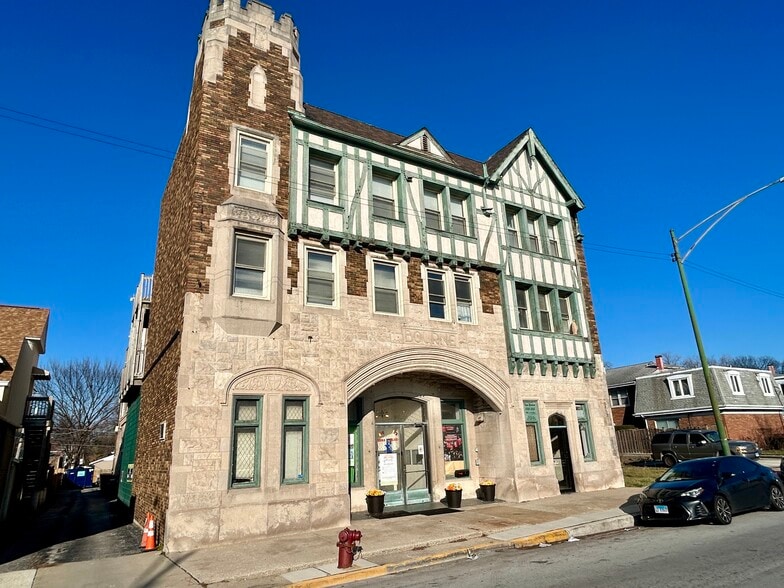 More Photos Of 2324 W 111th St, Chicago Apartments For Lease